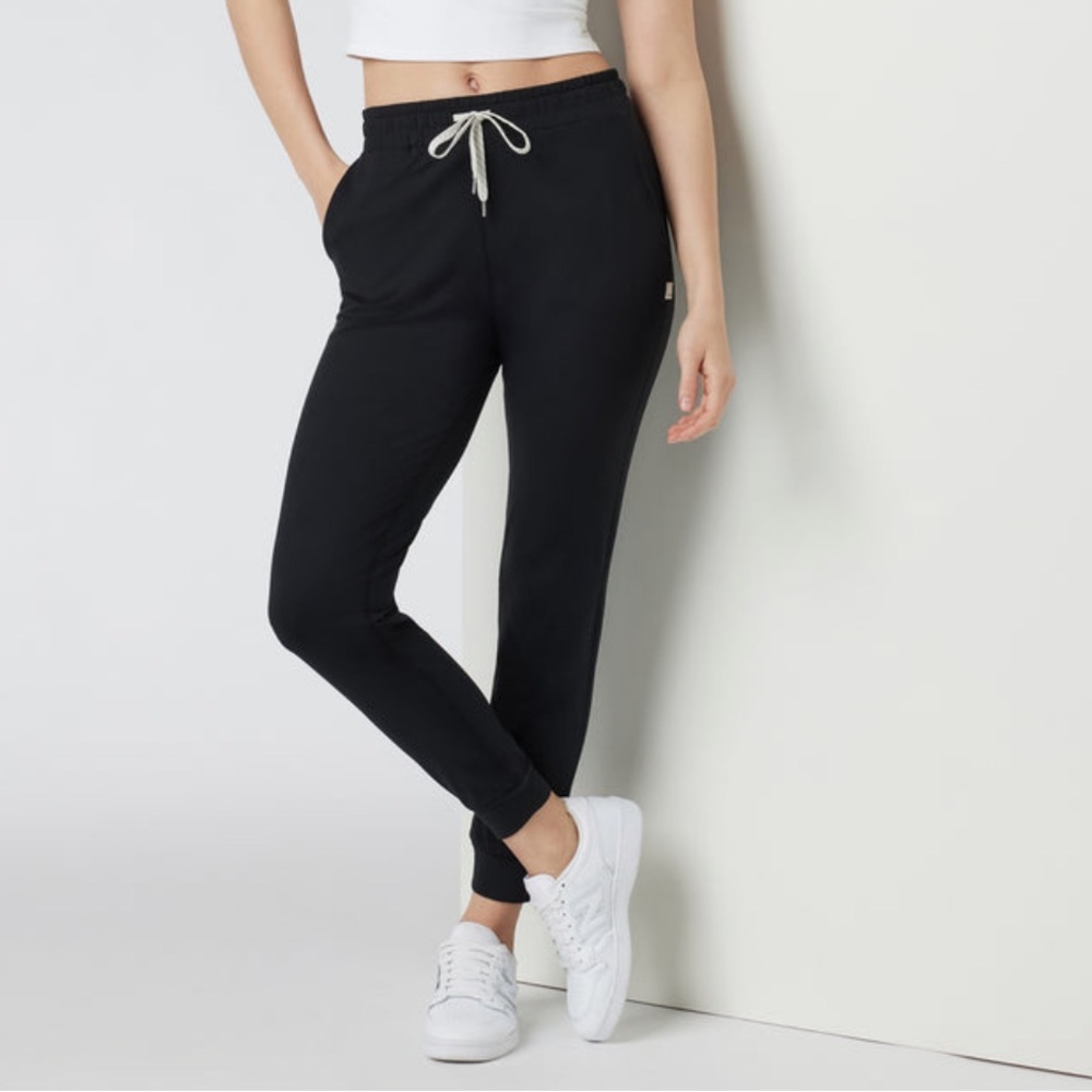 Vuori sweats joggers Size small